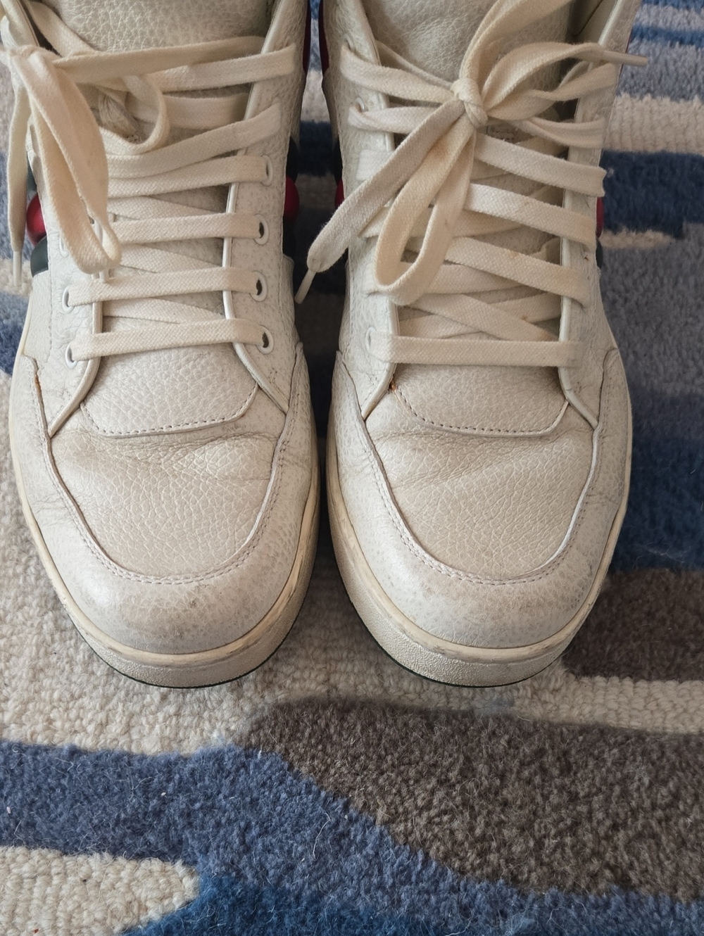 Gucci High-Top Leather Sneakers in Off-White with Red & Green Accents - Picture 7 of 8